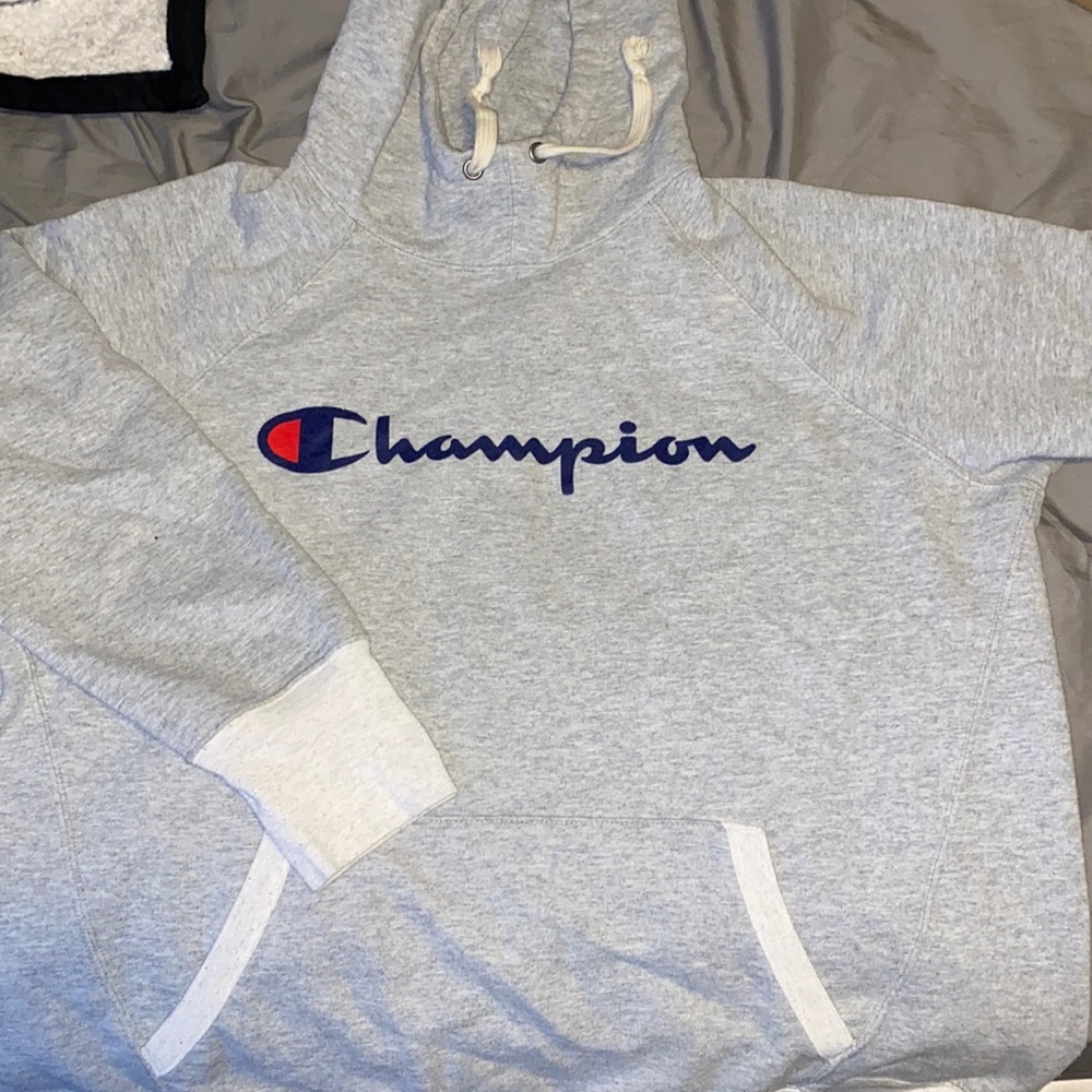 Gray Champion sweatshirt size M